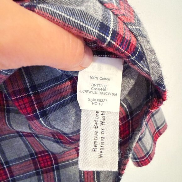 J.Crew women's long-sleeve tartan plaid shirt "boy style" Size 10 - Picture 4 of 7